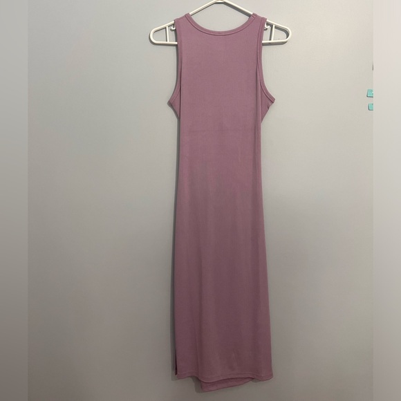 Bodycon Dress with Cutout - Picture 3 of 4